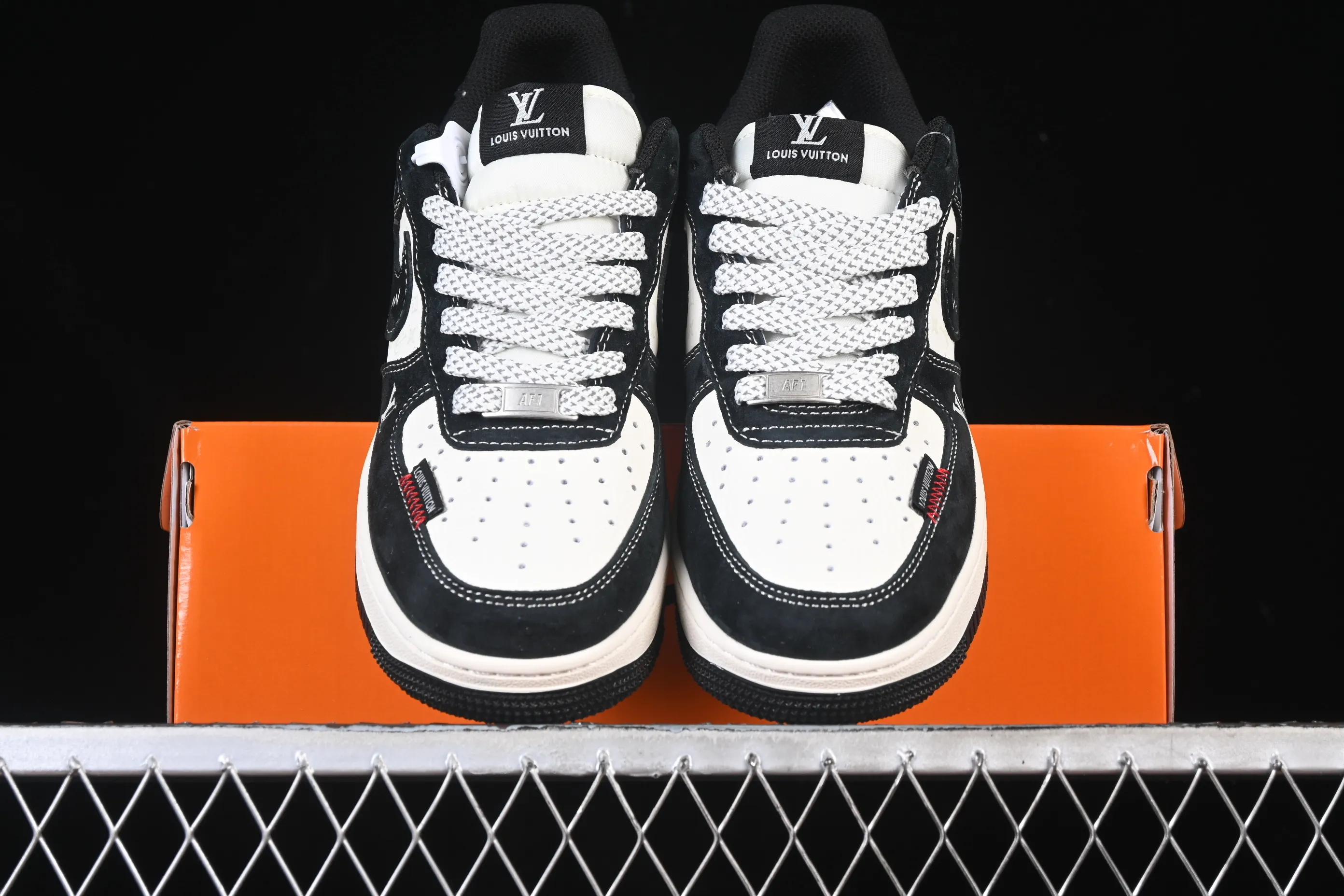 All categories Nk Air Force 1 Air Force series Nk Air Force 1 Low Air Force low-top Nike Air Force 1'07 Low LV co-branded woven logo printing Air Force 1 low-top casual sneakers CX5050-Y10